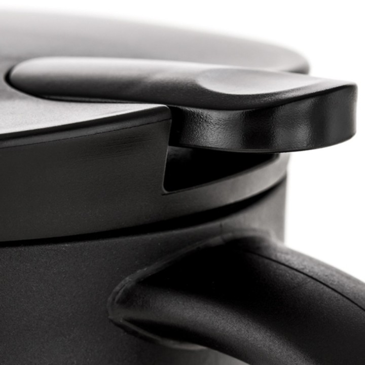 Hario V60-02 Stainless Steel Server 0.6 L White