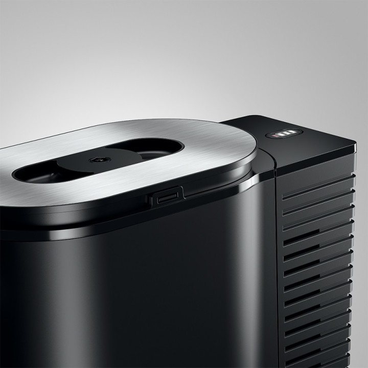 Jura Cool Control 2.5 L Black