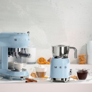 Smeg MFF11PBEU Milk Frother Pastel Blue