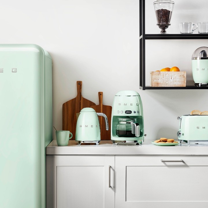 Smeg DCF02PGEU Drip Coffee Maker Pastel Green