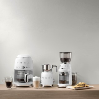 Smeg DCF02WHEU Drip Coffee Maker White