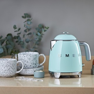 Smeg KLF05PGEU Mini kettle 0.8L Pastel green