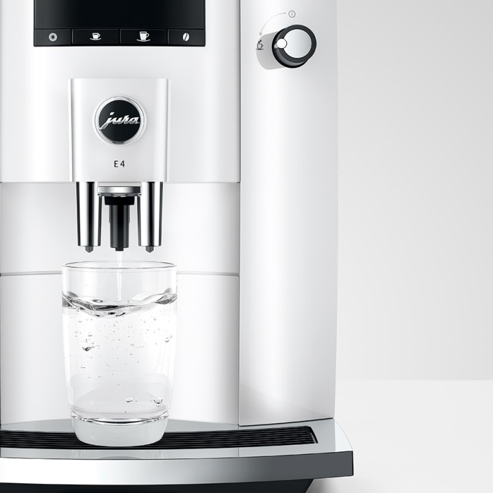 Jura E4 (EA) Piano White Espresso Machine Incl. Cups & 500g Rigtig Kaffe