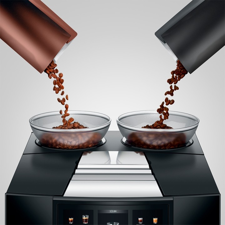 Jura Giga 10 (EA) Diamond Black Espresso Machine Incl. Starter Pack