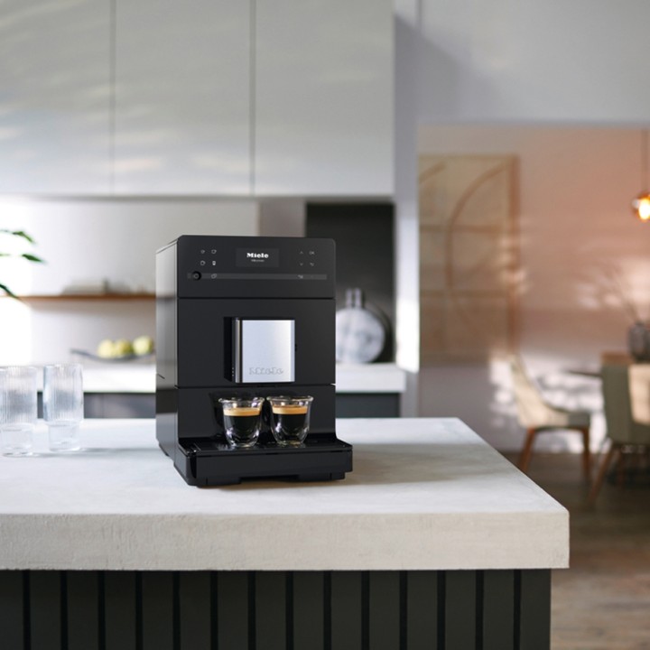 Miele CM 5410 Silence Obsidian Black Espresso Machine