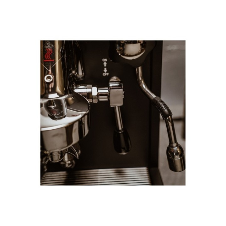 La Pavoni New Cellini Classic Sort Espressomaskine