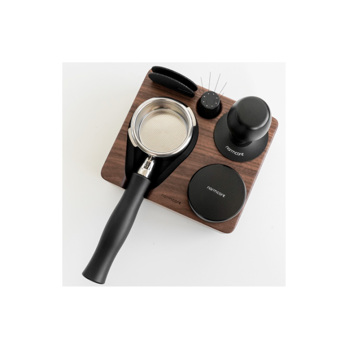 Normcore Kompakt Tamper Station Valnøddetræ 58 mm