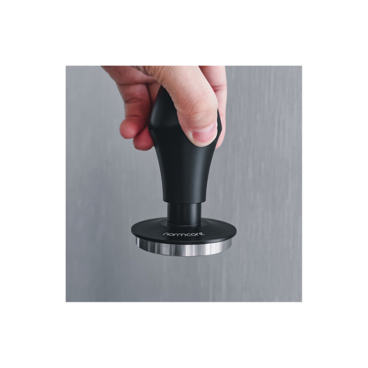 Normcore V4 Tamper med Fjeder & Riller 58 mm Sort