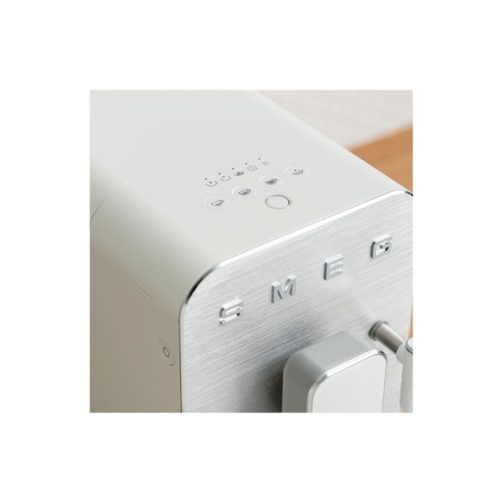 Smeg BCC12WHMEU Hvid Inkl. 1,8kg Rigtig Kaffe Mixpakke Kaffebønner