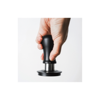 Normcore V5 Tamper med Fjeder & Titaniumsbelægning 58 mm Sort