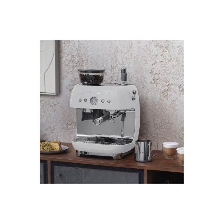 Smeg EGF03WHEU Manual espresso machine Incl. grinder White